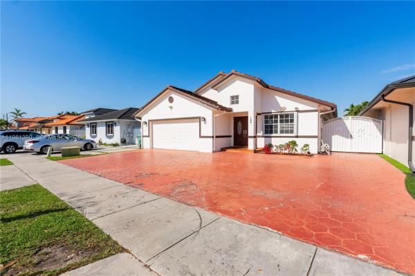 706 NW 135th Ct, Unincorporated Dade County, Florida 33182, image 1