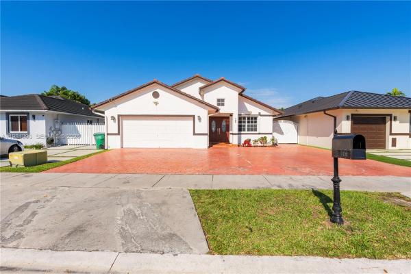 Superior Homes Estates, 706 NW 135th Ct, Tamiami, Florida 33182, image 3