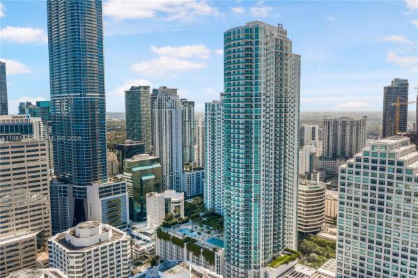 The Plaza On Brickell East, 950 Brickell Bay Dr #1403, Miami, Florida 33131, image 1
