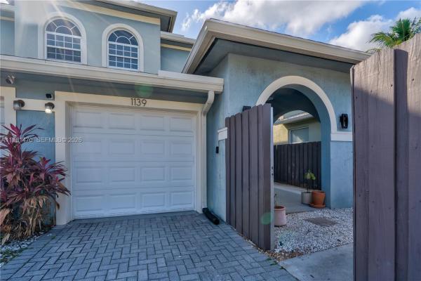 South Middle River, 1139 NE 3rd Ave, Fort Lauderdale, Florida 33304, image 1