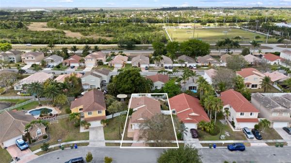 Estancia, 334 SW 194th Ave, Pembroke Pines, Florida 33029, image 1