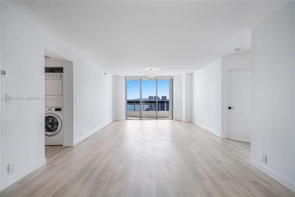Mystic Pointe Tower 200, 19101 NE 36th Ct #2604, Aventura, Florida 33180, image 2