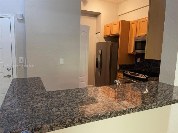 Valencia, 6001 SW 70th St #130, South Miami, Florida 33143, image 2