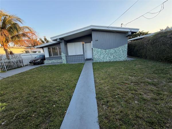 Seaboard Park, 354 NE 173rd St, North Miami Beach, Florida 33162, image 1