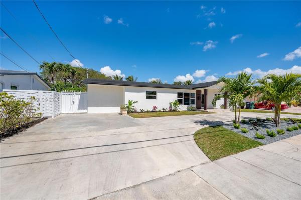 Coral Park Estates, 9361 SW 16th St, Westchester, Florida 33165, image 3