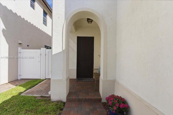 Bonterra, 3407 W 99th Pl, Hialeah, Florida 33018, image 2