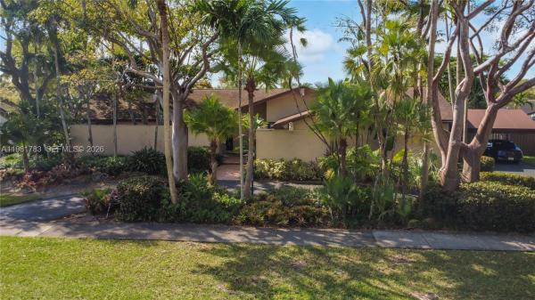 10260 SW 128th St, Unincorporated Dade County, Florida 33176, image 1