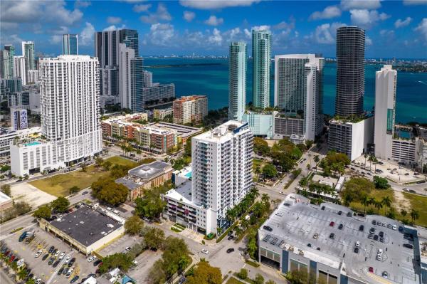 1800 Biscayne Plaza, 275 NE 18th St #808, Miami, Florida 33132, image 1