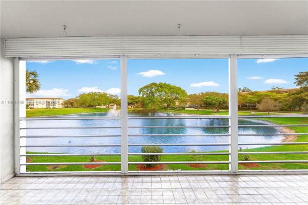 Martinique Village, 4301 Martinique Cir #H2, Coconut Creek, Florida 33066, image 1