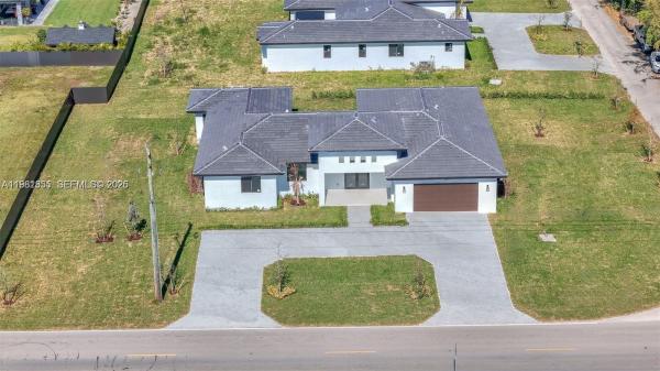 15455 SW 232nd St #A, Unincorporated Dade County, Florida 33170, image 1