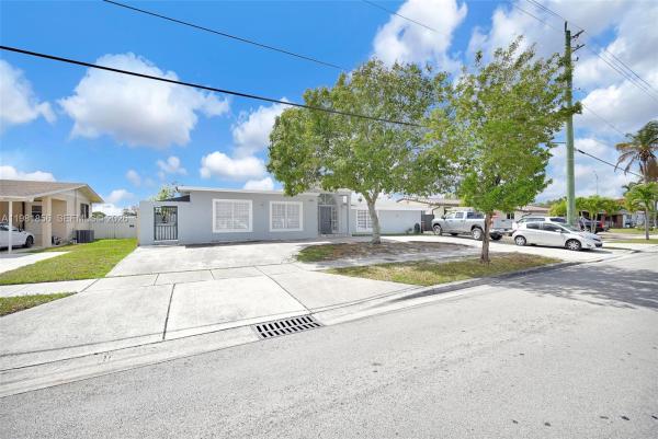 Palm Springs, 756 W 53rd St, Hialeah, Florida 33012, image 1