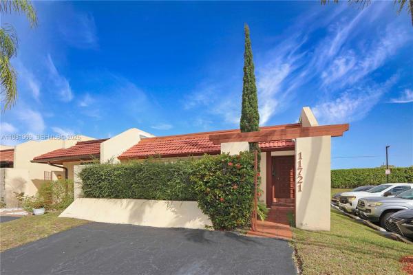 11721 SW 112th Ter, Unincorporated Dade County, Florida 33186, image 1