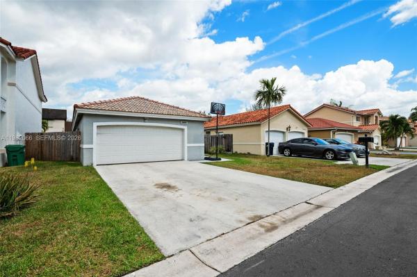 Charlestowne, 10151 SW 138th Ct, The Hammocks, Florida 33186, image 3