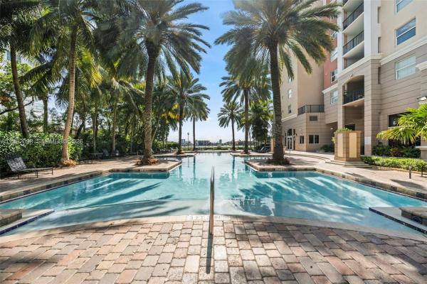 Porto Bellagio, 17125 N Bay Rd #3312, Sunny Isles Beach, Florida 33160, image 1