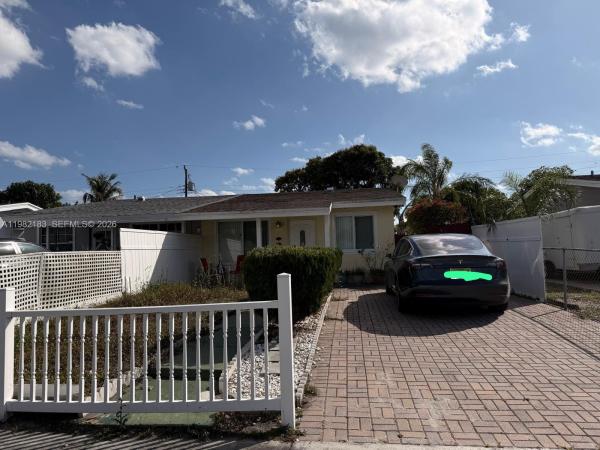 Patterson Park, 310 NE 58th St #B, Oakland Park, Florida 33334, image 1