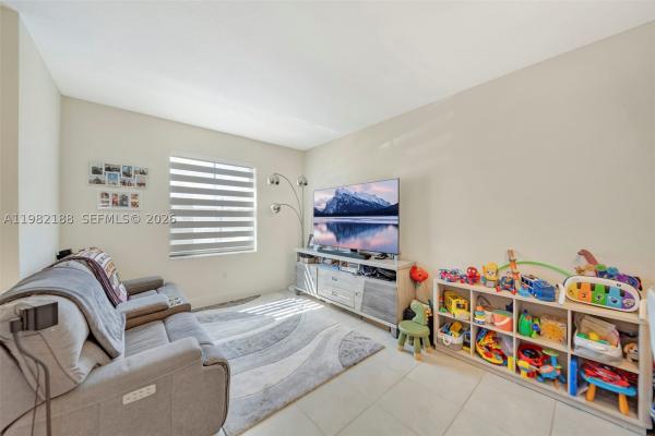 11295 W 34th Way, Hialeah Gardens, Florida 33018, image 1
