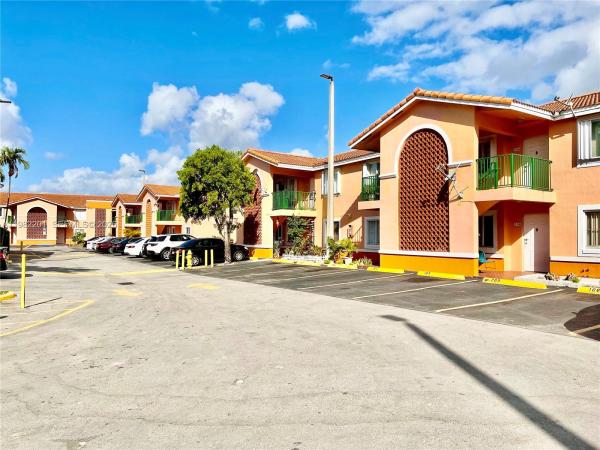 Vista Al Lago, 4681 NW 9th St #211, Miami, Florida 33126, image 2