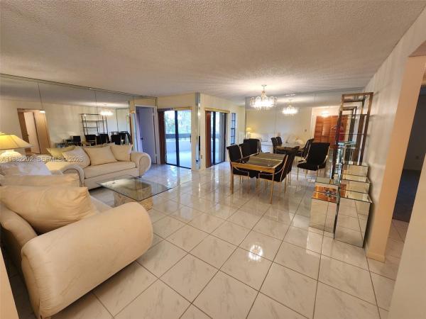 8827 SW 123rd Ct #408, Unincorporated Dade County, Florida 33186, image 1