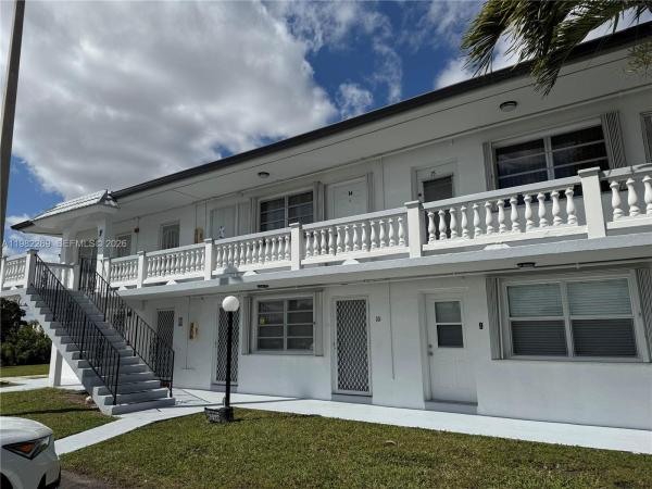 Romont South, 100 NE 203rd Ter #14, Miami Gardens, Florida 33179, image 3