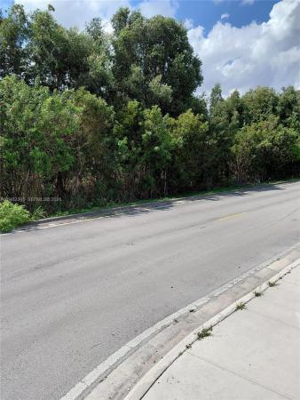 168xx 45th St, Unincorporated Dade County, Florida 33185, image 1