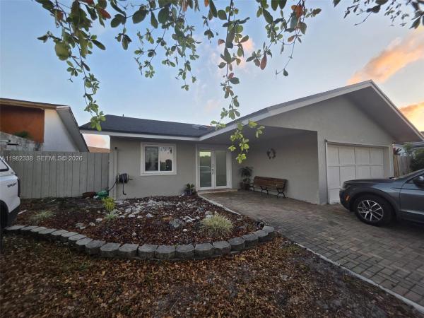 Kendall Kingdom, 14530 SW 110th St, The Hammocks, Florida 33186, image 2