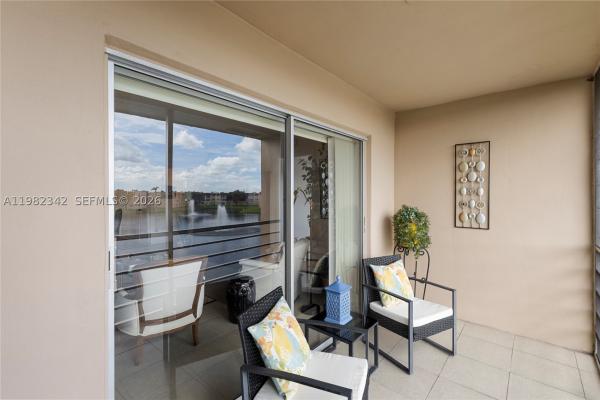 Sunrise Lakes 3, 8950 Sunrise Lakes Blvd #309, Sunrise, Florida 33322, image 2