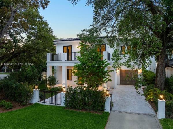 Coconut Grove Manor, 4191 Battersea Rd, Miami, Florida 33133, image 1