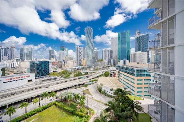 Wind, 350 S Miami #1709, Miami, Florida 33130, image 1