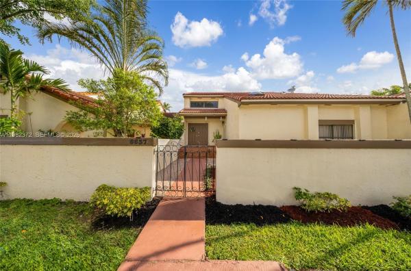 6637 NW 181st Ln #6637, Hialeah, Florida 33015, image 1