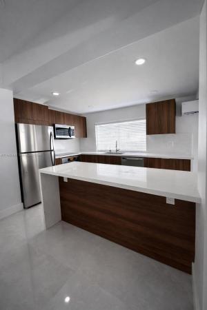 Schaffer Homesites, 916 NE 2nd St #A-D, Hallandale Beach, Florida 33009, image 2