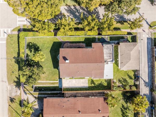 Ocean Beach, 1255 Lenox Ave, Miami Beach, Florida 33139, image 1