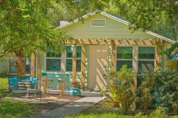 Lake Worth Town, 213 N E St, Lake Worth Beach, Florida 33460, image 1