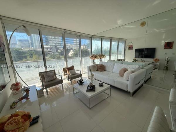 Icon Brickell Tower 2, 495 Brickell Ave #511, Miami, Florida 33131, image 1