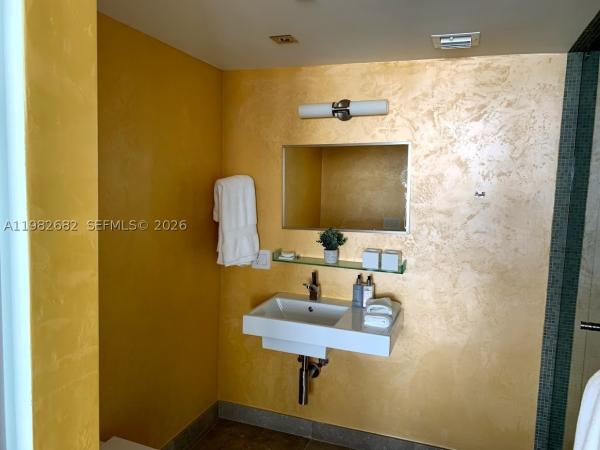 Beach Club 2, 1830 S Ocean Dr #4608, Hallandale Beach, Florida 33009, image 1