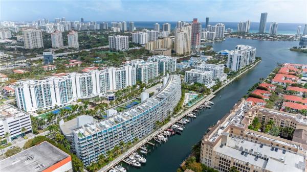 Artech Residences At Aventura, 2950 NE 188th St #150, Aventura, Florida 33180, image 1