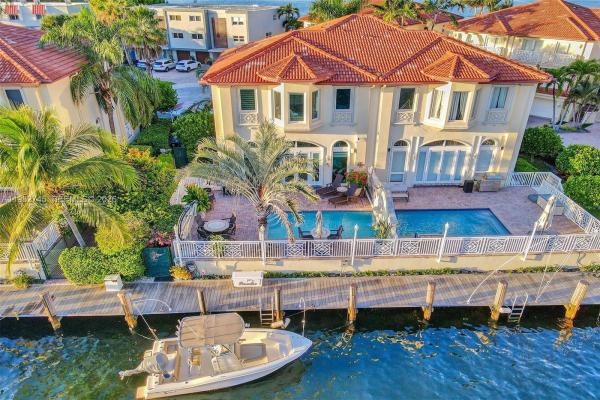 Neptune On The Bay, 3942 NE 171st St #4A, North Miami Beach, Florida 33160, image 1