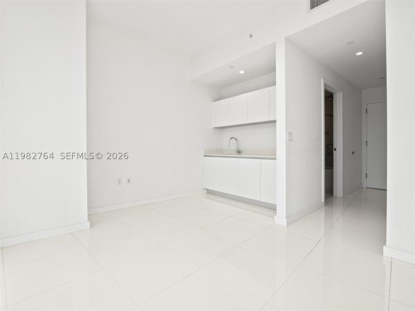 Paramount Miami Worldcenter, 851 NE 1st Ave #4801, Miami, Florida 33132, image 3