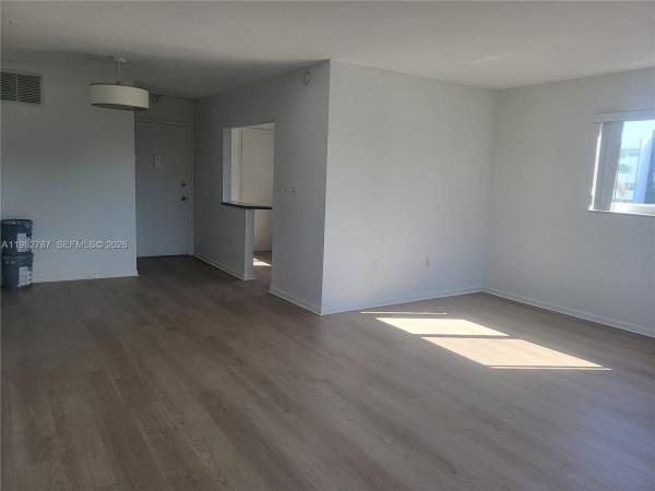 Chatillon Hall, 1020 94th St #503, Bay Harbor Islands, Florida 33154, image 1