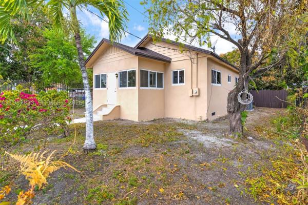 Fairhaven Gardens, 1521 NW 51st St, Miami, Florida 33142, image 1