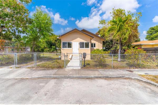 Fairhaven Gardens, 1521 NW 51st St, Miami, Florida 33142, image 1