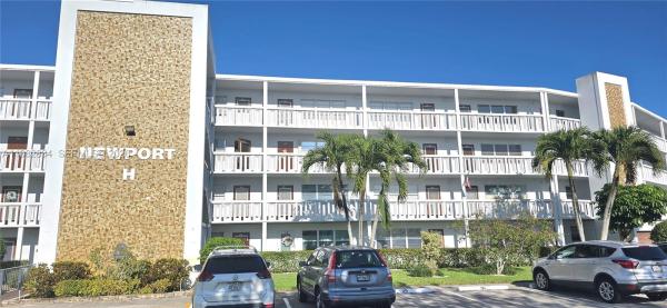 Newport, 3037 Newport H, Deerfield Beach, Florida 33442, image 2