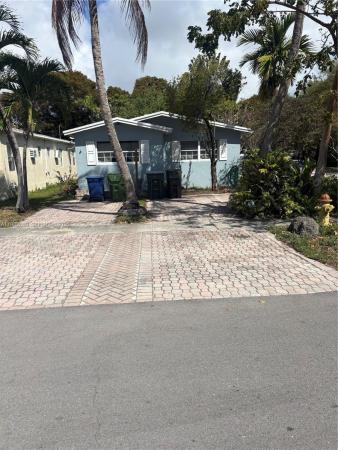 Atlantic Lawns, 729 NE 2nd Ct, Hallandale Beach, Florida 33009, image 1