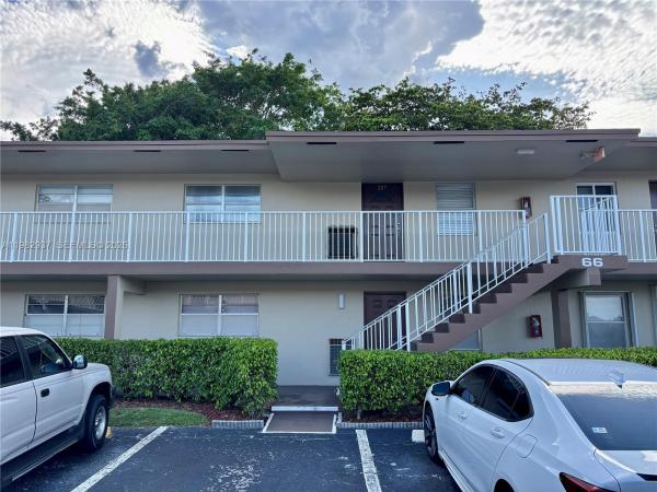 Oriole Gardens 2, 601 NW 80th Ave #207, Margate, Florida 33063, image 2
