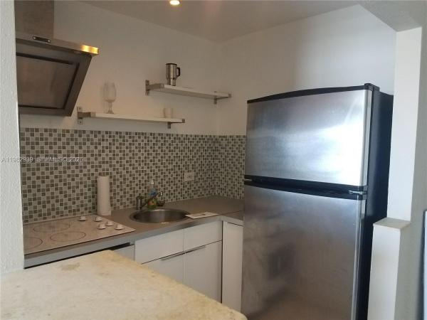 Bayshore Yacht & Tennis Club, 7904 West Dr #411, North Bay Village, Florida 33141, image 2