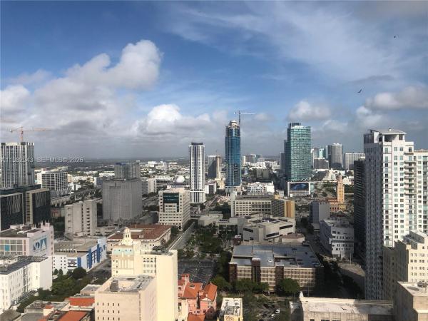 Centro, 151 SE 1st St #PH 10, Miami, Florida 33131, image 1