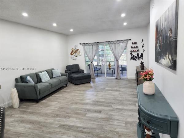 Oriole Gardens 1, 7605 NW 4th Pl #206, Margate, Florida 33063, image 2