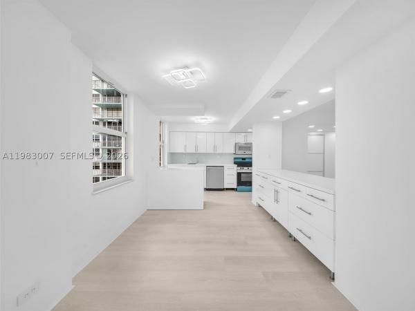 Winston Towers 500, 301 174th St #1818, Sunny Isles Beach, Florida 33160, image 1