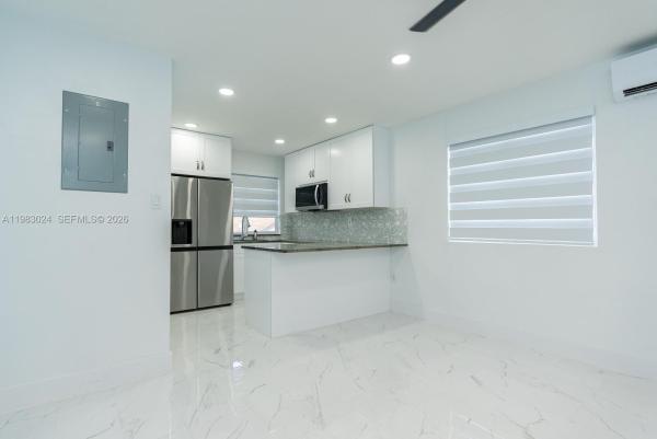 13270 SW 103rd Ter #2, Unincorporated Dade County, Florida 33186, image 1