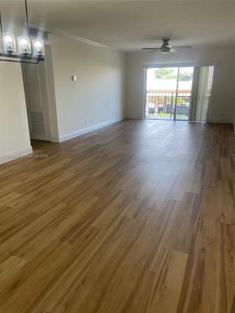 Granada Dadeland, 8107 SW 72nd Ave #423E, Glenvar Heights, Florida 33143, image 3