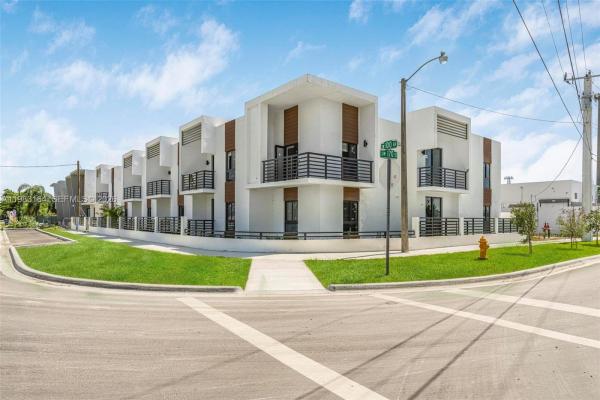 16955 SW 100th Ave, Unincorporated Dade County, Florida 33157, image 1